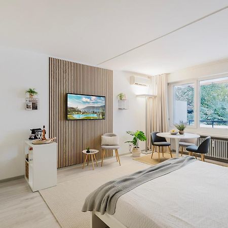 Luganersee, Pool, Strand, Parkplatz, Suite 204 Bissone Bagian luar foto